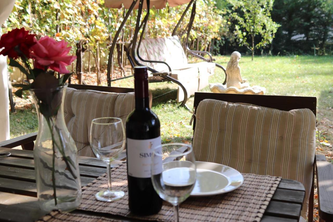 Grape&Wine Guesthouse Eger Ngoại thất bức ảnh